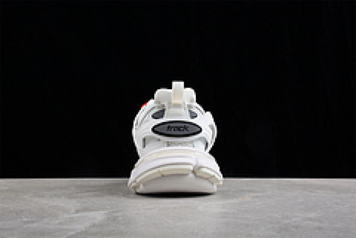 Ba*len*cia*ga track trainer btt-066