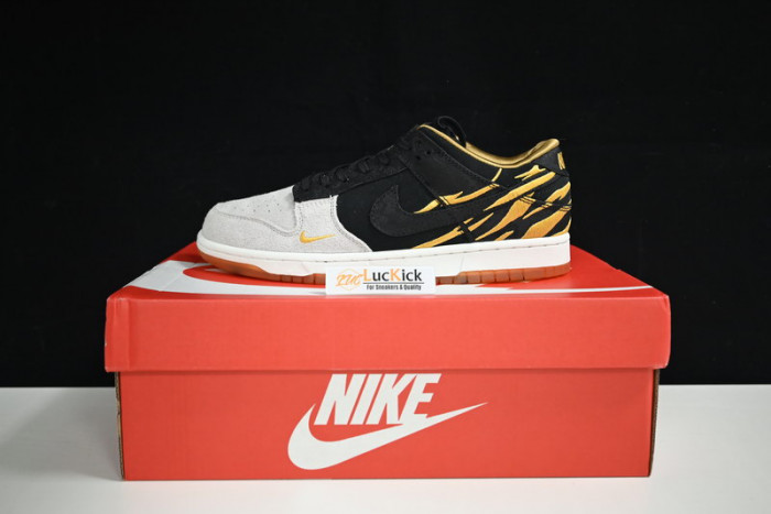 nike dunk low year of the tiger dq5351-001