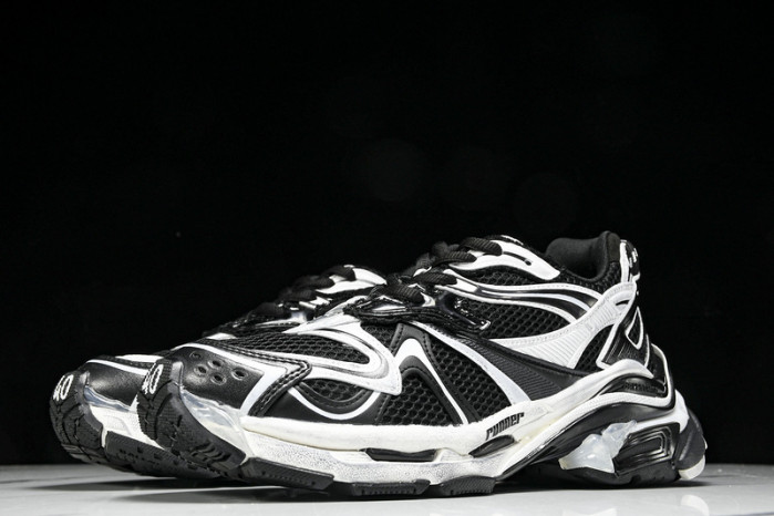Ba*len*cia*ga track trainer btt-187