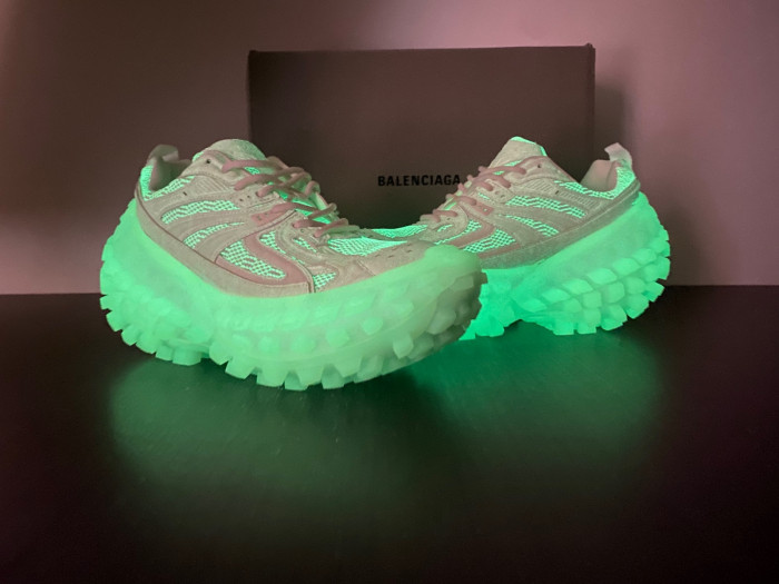 Ba*len*cia*ga track trainer (all white night light ) btt-037