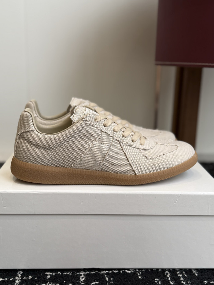Ma*iso*n Mar*giela MNMA-0222