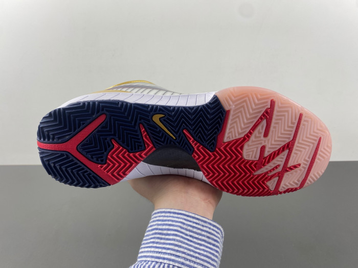zoom kobe 4 cq3869-107