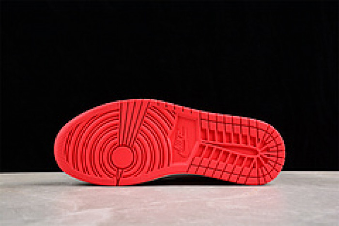 air jordan 1 retro high og 555088-112
