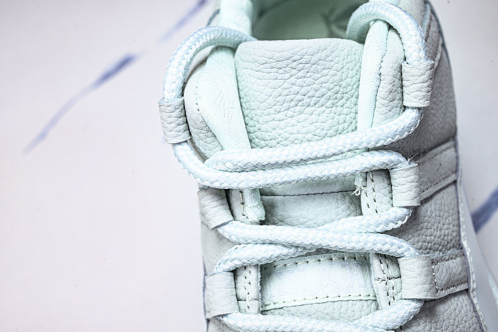 Air Jordan 11 Low IW1882-300