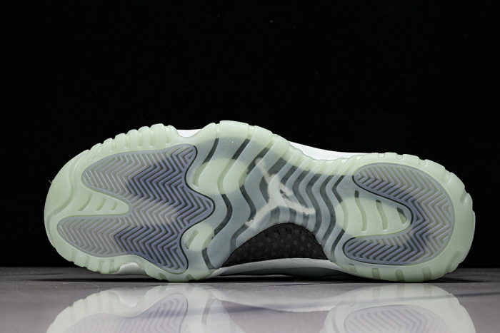 Air Jordan 11 Low IW1882-300