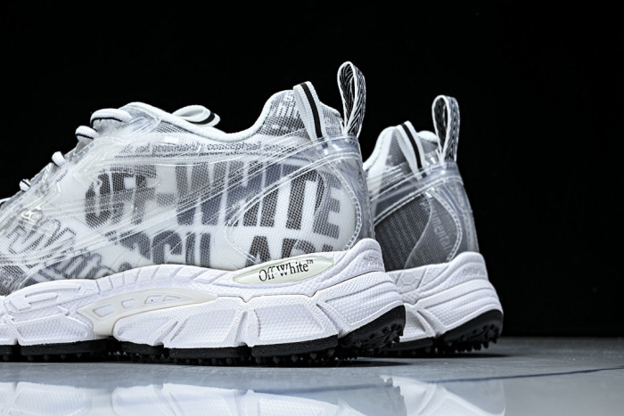 C/O​ SNEAKERS CO-053