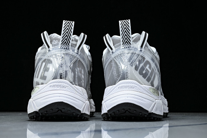 C/O​ SNEAKERS CO-053