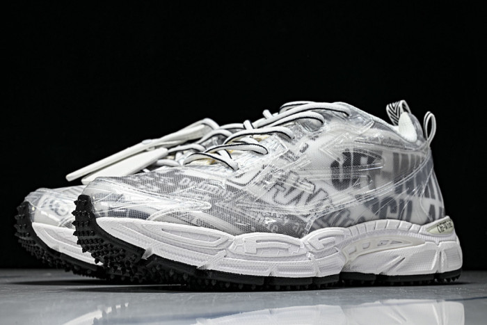C/O​ SNEAKERS CO-053