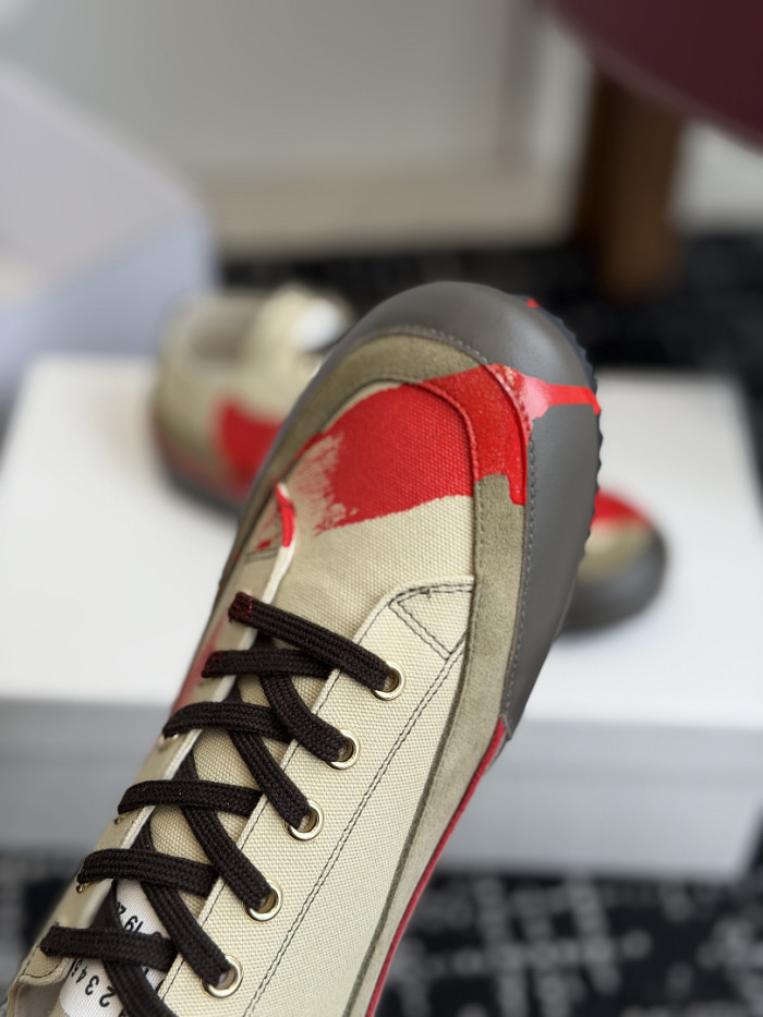 Ma*iso*n Mar*giela MNMA-0199