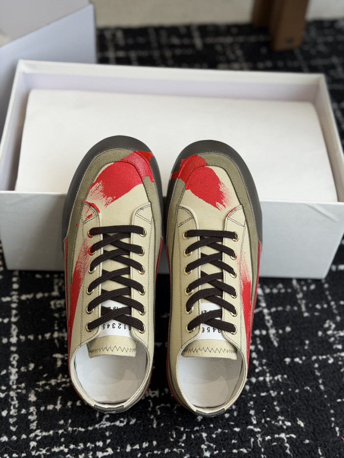 Ma*iso*n Mar*giela MNMA-0199