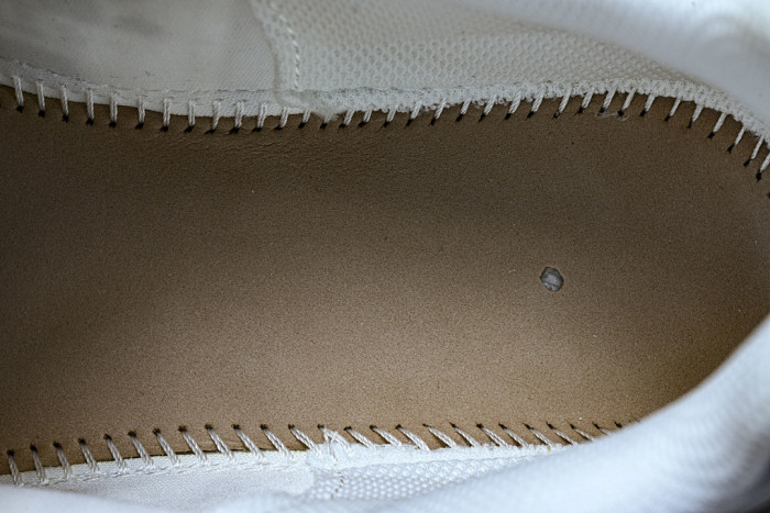 C/O​ SNEAKERS CO-053