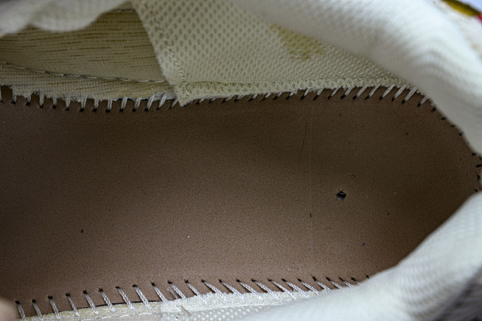 C/O​ SNEAKERS CO-055