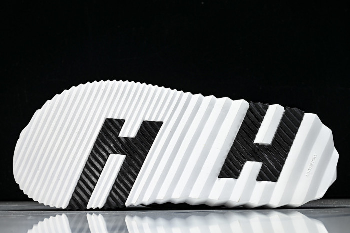 H**me5 HS-0148