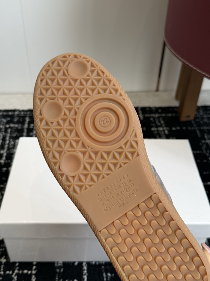 Ma*iso*n Mar*giela MNMA-0196