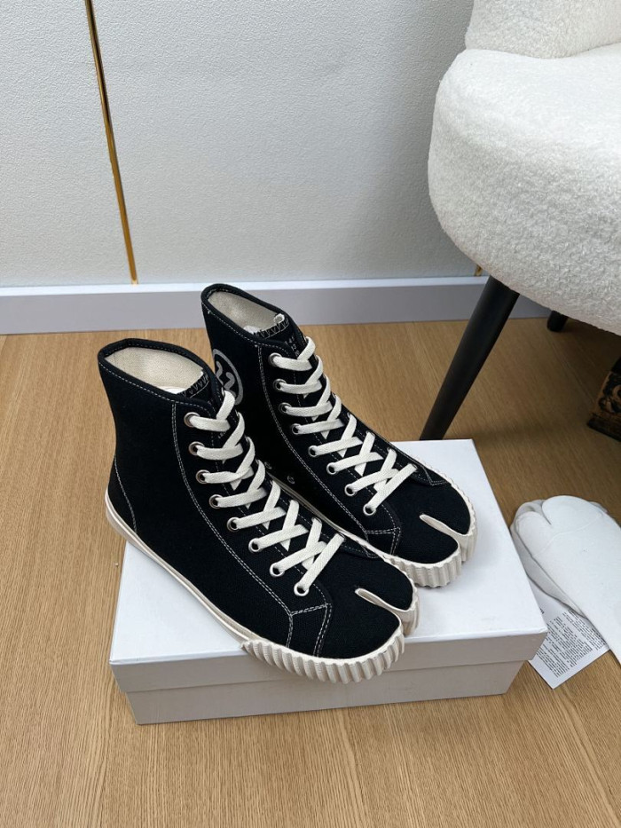 Ma*iso*n Mar*giela MAMA-0164