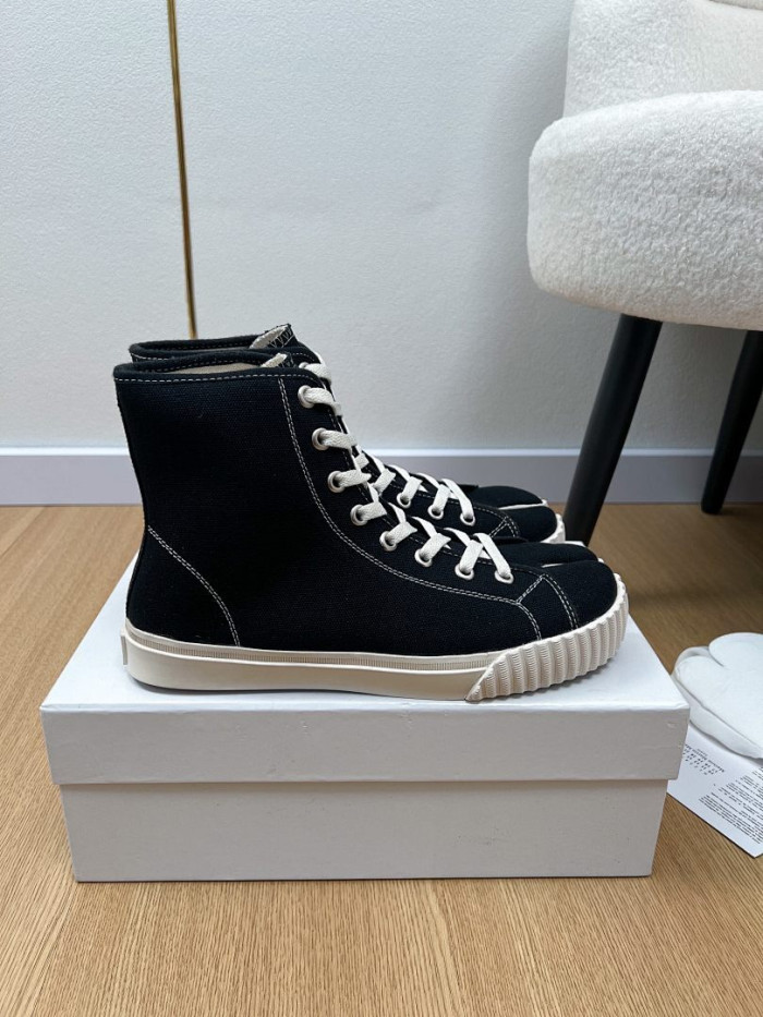 Ma*iso*n Mar*giela MAMA-0164