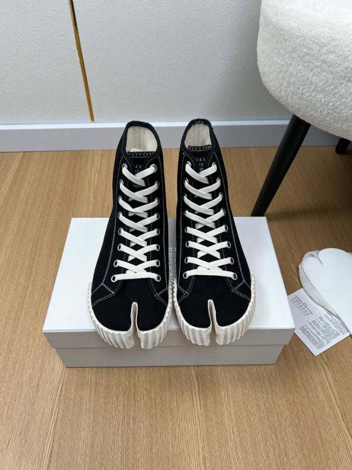 Ma*iso*n Mar*giela MAMA-0164
