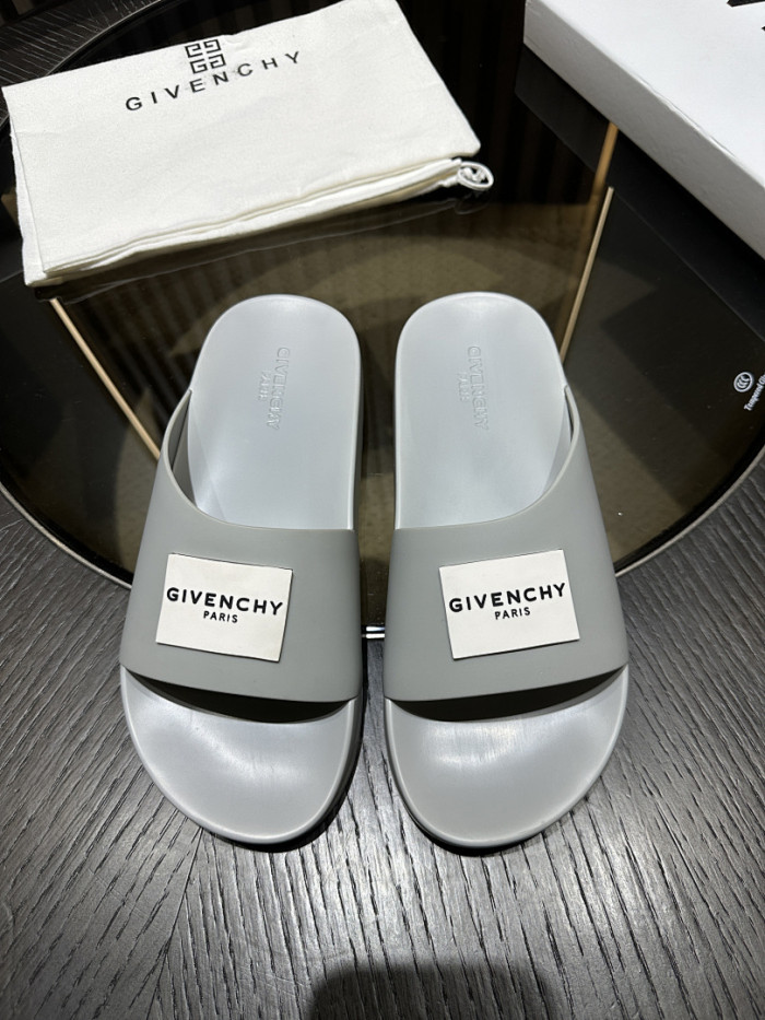 G*IVENCH*Y SLIDE GSE-003