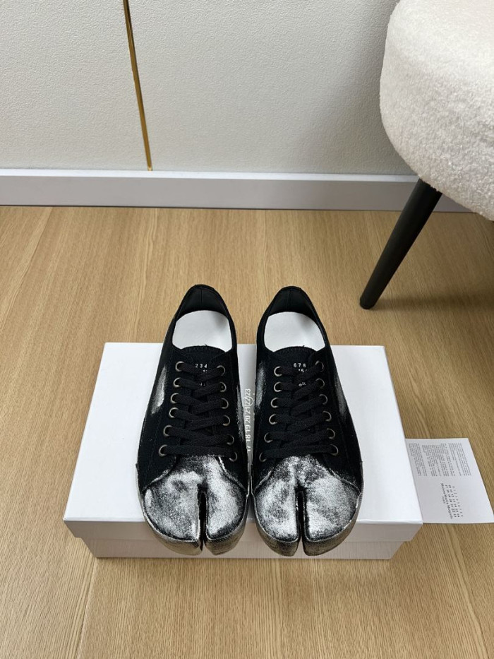 Ma*iso*n Mar*giela MAMA-0156