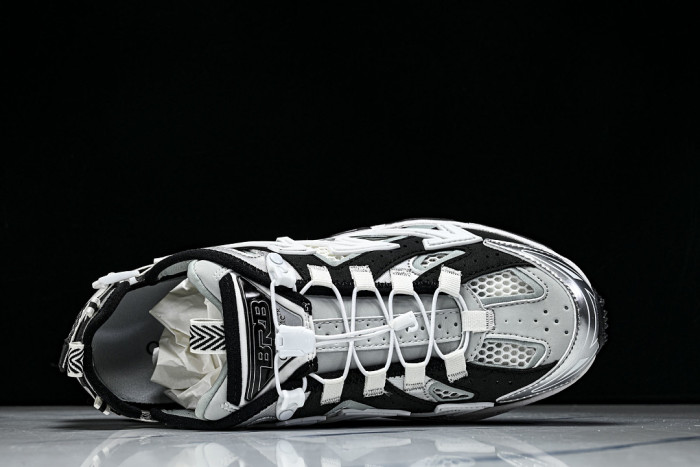 C/O​ SNEAKERS CO-066