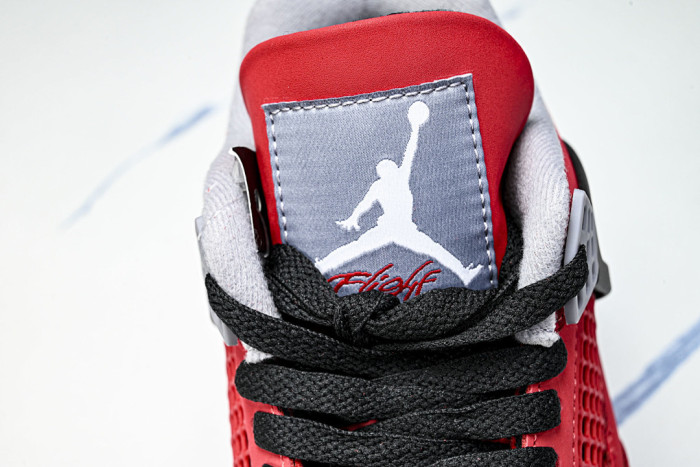 Air Jordan 4“Toro Bravo” FQ8138-600