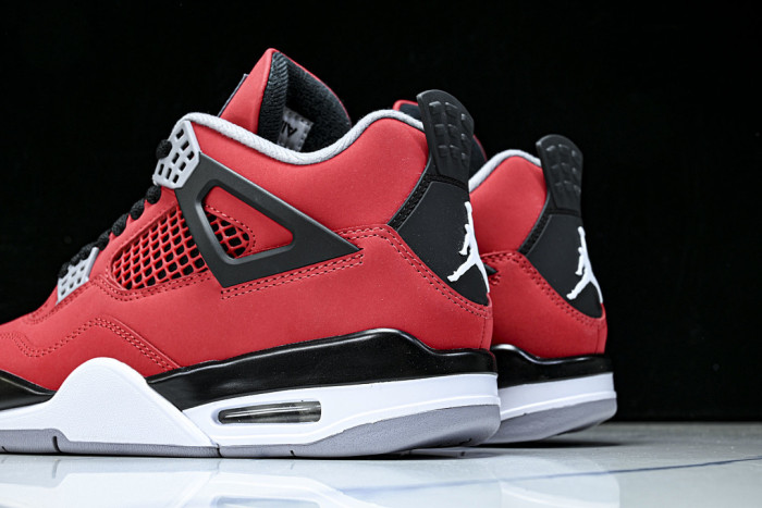 Air Jordan 4“Toro Bravo” FQ8138-600