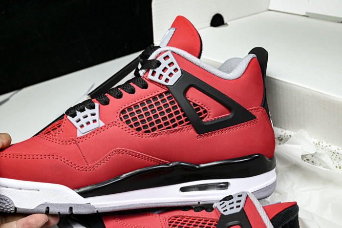 Air Jordan 4“Toro Bravo” FQ8138-600