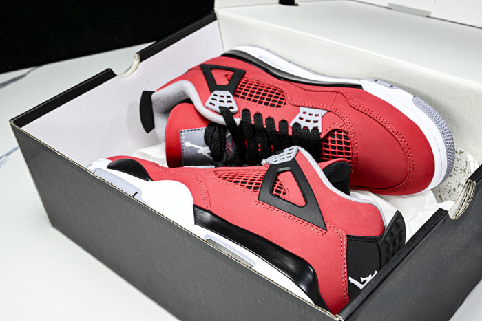 Air Jordan 4“Toro Bravo” FQ8138-600