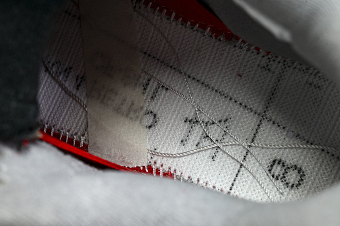 Air Jordan 4“Toro Bravo” FQ8138-600