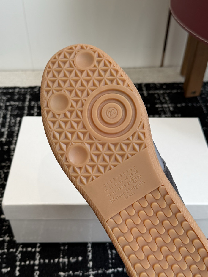 Ma*iso*n Mar*giela MNMA-0192
