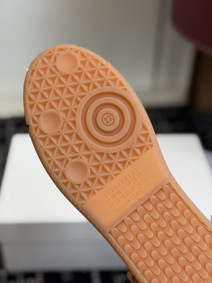 Ma*iso*n Mar*giela MAMA-0176
