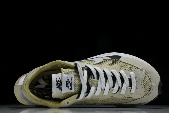 sacai x vaporwaffle cv1363-108
