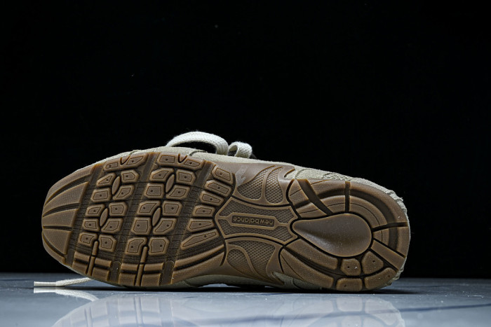 New Balance x Mi­uMi­u 530 MM-009