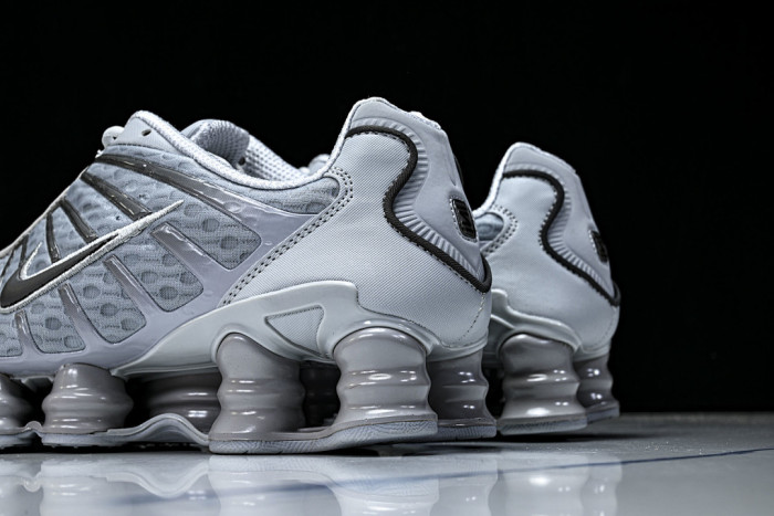 Nike Shox TL AV3595-015