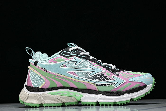 C/O​ SNEAKERS CO-070