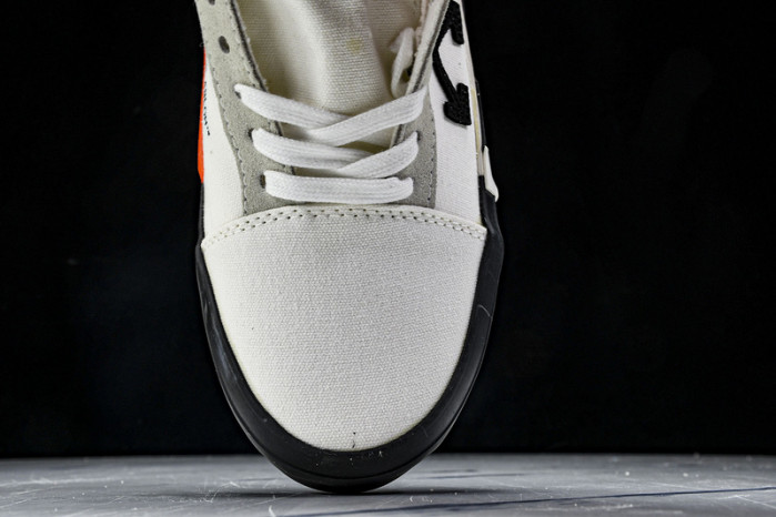 C/O SNEAKERS CO-031