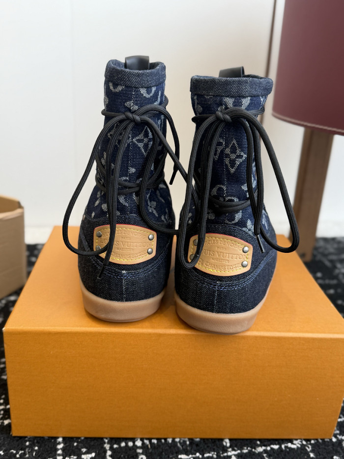 L**V**T* BOOTS LVTBS-069