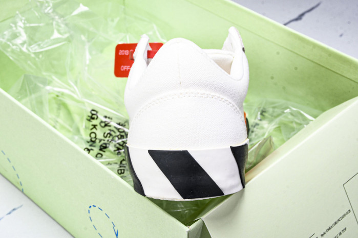C/O SNEAKERS CO-031