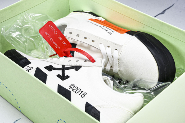 C/O SNEAKERS CO-031