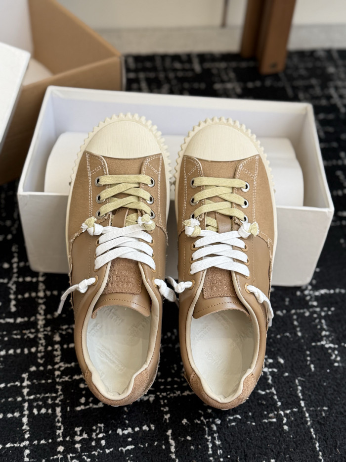 Ma*iso*n Mar*giela MNMA-0214