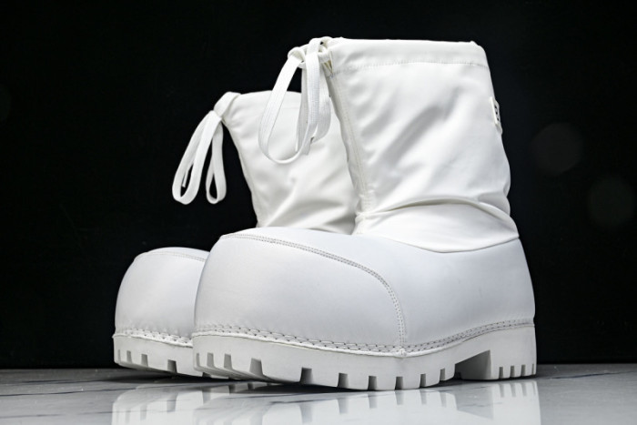 B*ALE*NGA BOOT BSB-043