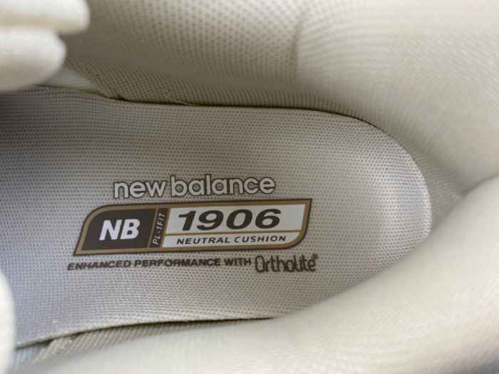 New Balance U19063VV