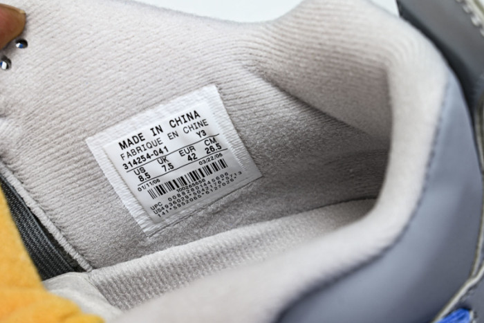 Air Jordan 4 
