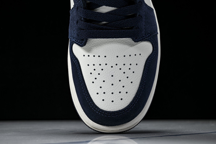 Air Jordan Low 107448-400