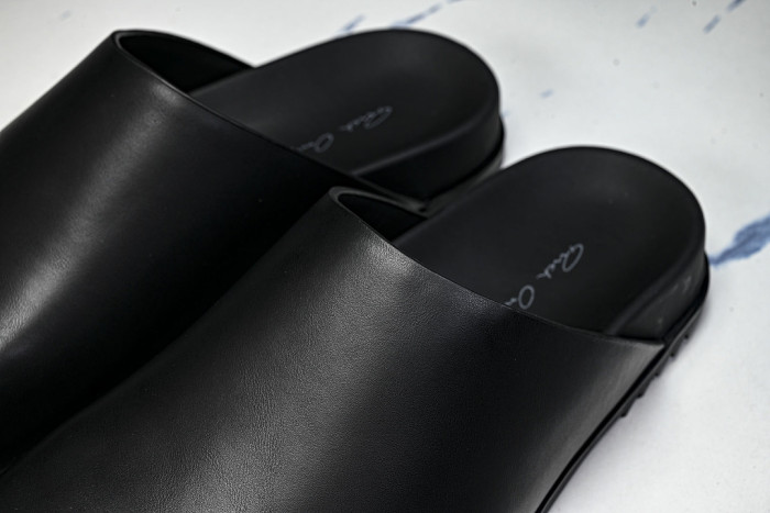RICK OWEN SLIDE ROS-002