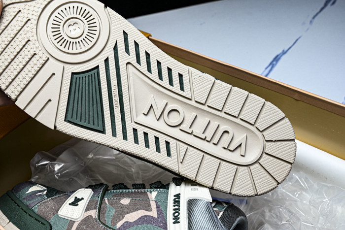 LVT SNEAKERS LVSRS-0097