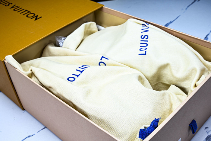 LVT SNEAKERS LVSRS-0097
