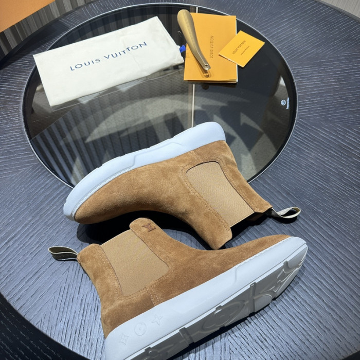 L**V**T* BOOTS LVTBS-032