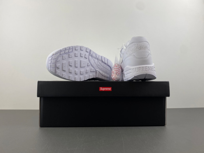 Svp*me x nike air max 1