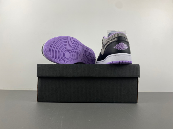 Air Jordan 1 Retro Low DH0570-015